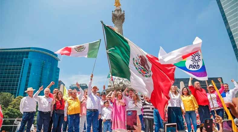 “Ya hay oposición”, dice Xóchitl Gálvez desde el Ángel de la Independencia 1 ya hay