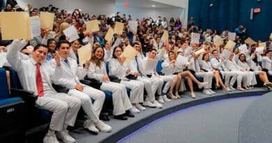 Bienvenida y Clausura de Médicos Internos de Pregrado en el HGQ