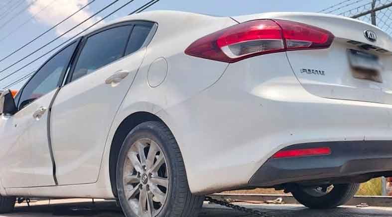 Policías municipales recuperan vehículo robado 1 Policías