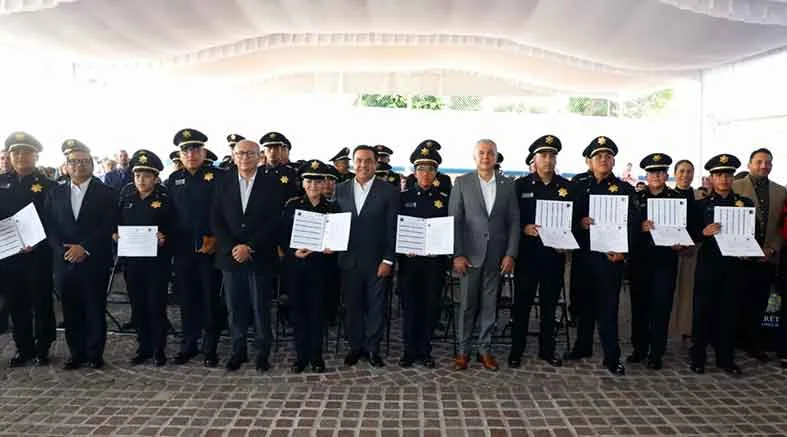 Se integran 20 policías a las filas de la SSPMQ 1 Se integran