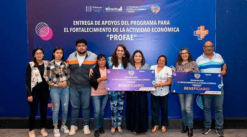 El Marqués entrega apoyos para fortalecer negocios de 41 localidades 1 El Marqués