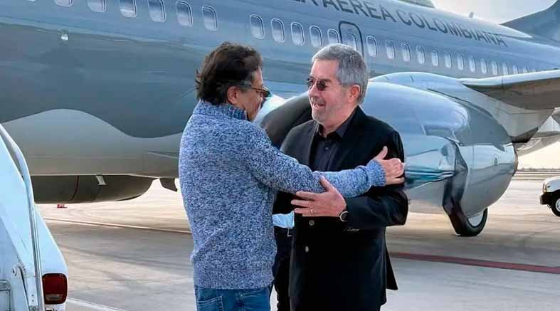 Llega a México el presidente de Colombia 1 Llega