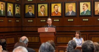 Entregan constancias del Diplomado Querétaro Inédito 2 Del diplomado