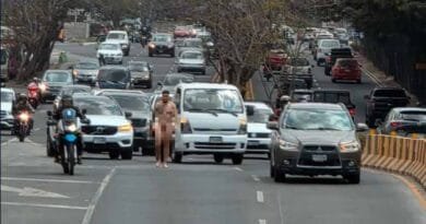 Guardespaldas obligan a hombre a caminar desnudo por Cayalá 3 Guardespaldas