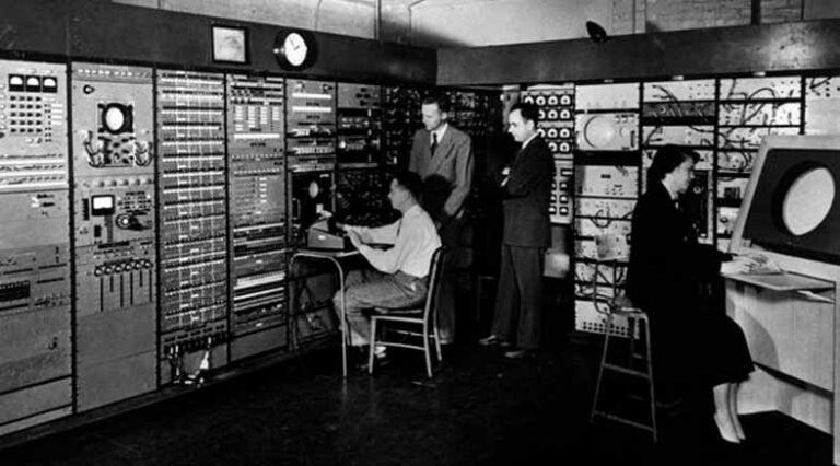 El primer sistema operativo del mundo cumple 70 años - Okey Querétaro