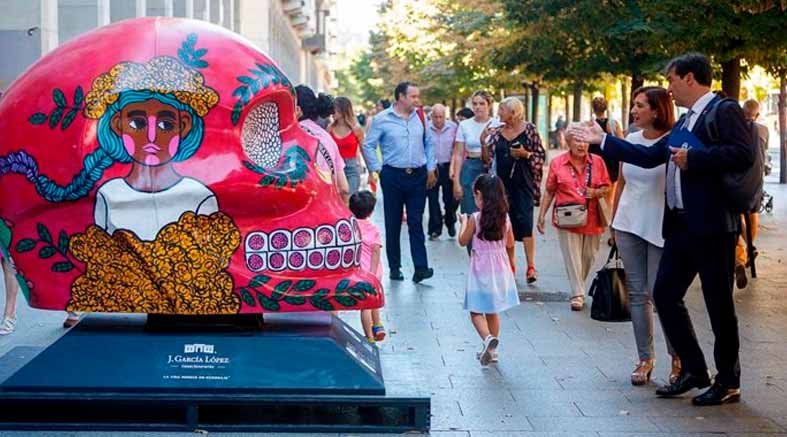 Mexicráneos: arte urbano y tradición que trascienden fronteras 1 Mexicráneos