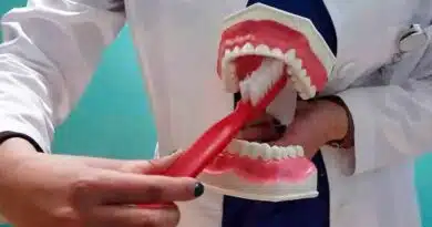 Niños viven con caries, mala visión y obesidad viven con