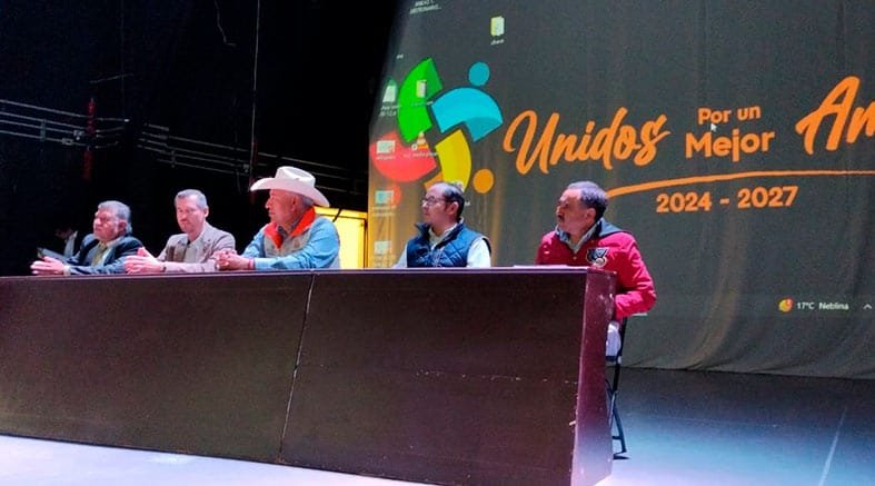 ICATEQ y Municipio de Amealco entregan constancias a egresados 1 ICATEQ y