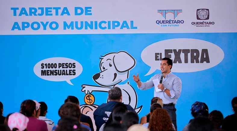 Entregan apoyo del programa "El Extra" en Epigmenio González 2 El Extra