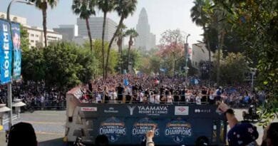 Los Dodgers celebran su bicampeonato histórico