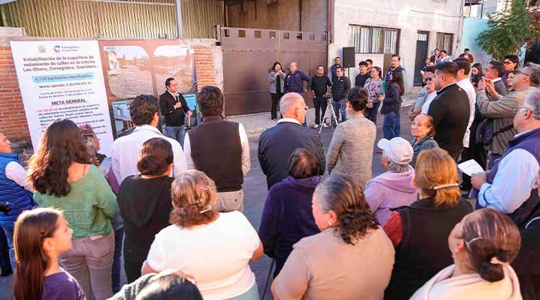 Chepe Guerrero entrega rehabilitación de 11 calles en Los Olvera 1 Chepe