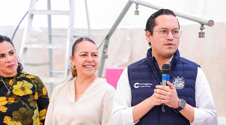 Chepe Guerrero supervisa obra en la UBR del DIF Corregidora 2 Chepe