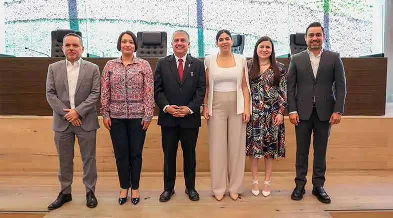 Sinuhé Arturo Piedragil Ortiz presidirá la Mesa Directiva de la LXI Legislatura 1 Sinuhé Arturo