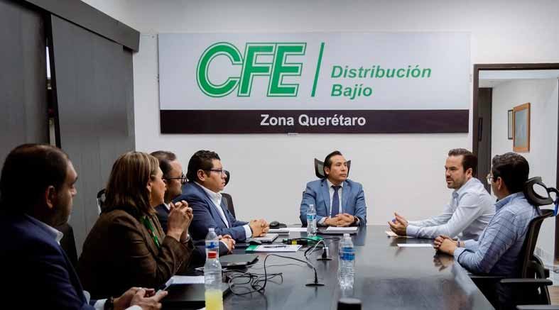 Mauricio Cárdenas entregó un exhorto a directivos de la CFE 1 Mauricio Cárdenas