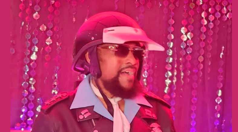 Murió Victor Willis, el “policía” de Village People 2 Victor Willis
