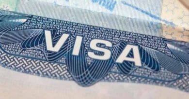 EE.UU. pausa en todo el mundo las citas para solicitar la visa de migrante EE
