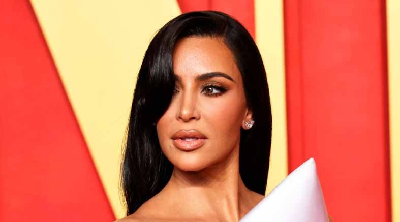 Tribunal de París concede a Kim Kardashian 1 euro tras su robo de 2016 1 Kim Kardashian