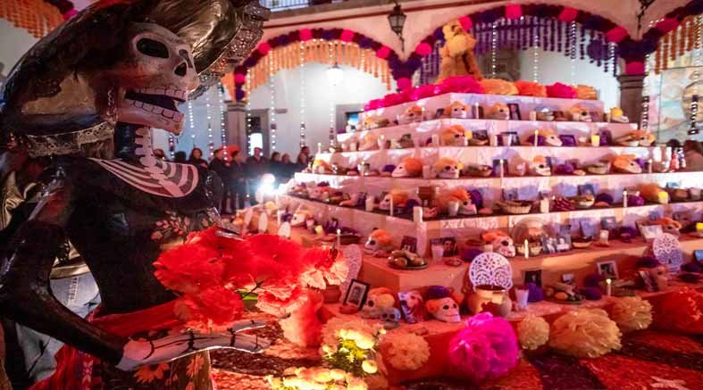 Inaugura Gobernador altar de muertos Dulces Recuerdos 1 Inaugura