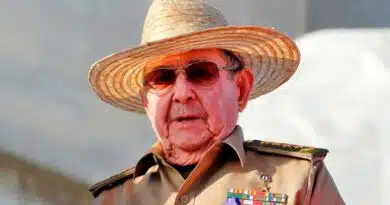 Juez de Miami ordena la detención del expresidente cubano Raúl Castro Juez