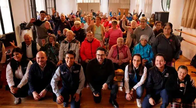 Titular de la SEDESOQ visita Club de las Personas Adultas Mayores 1 Titular